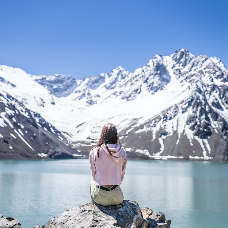 A female traveler admiring the amazing mountain view
