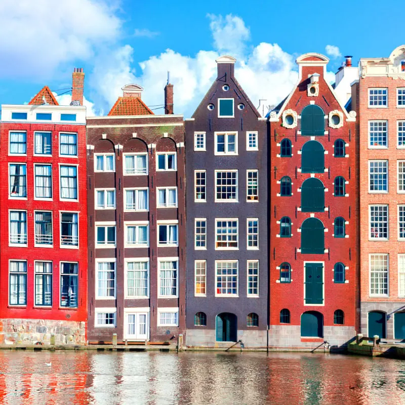 Scenic houses in Amsterdam old town